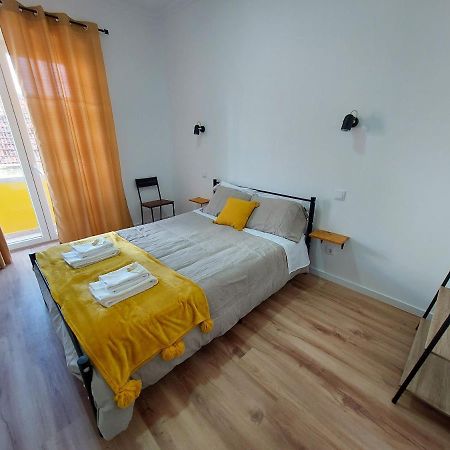 Wolley - Peniche Guesthouse 2 Buitenkant foto