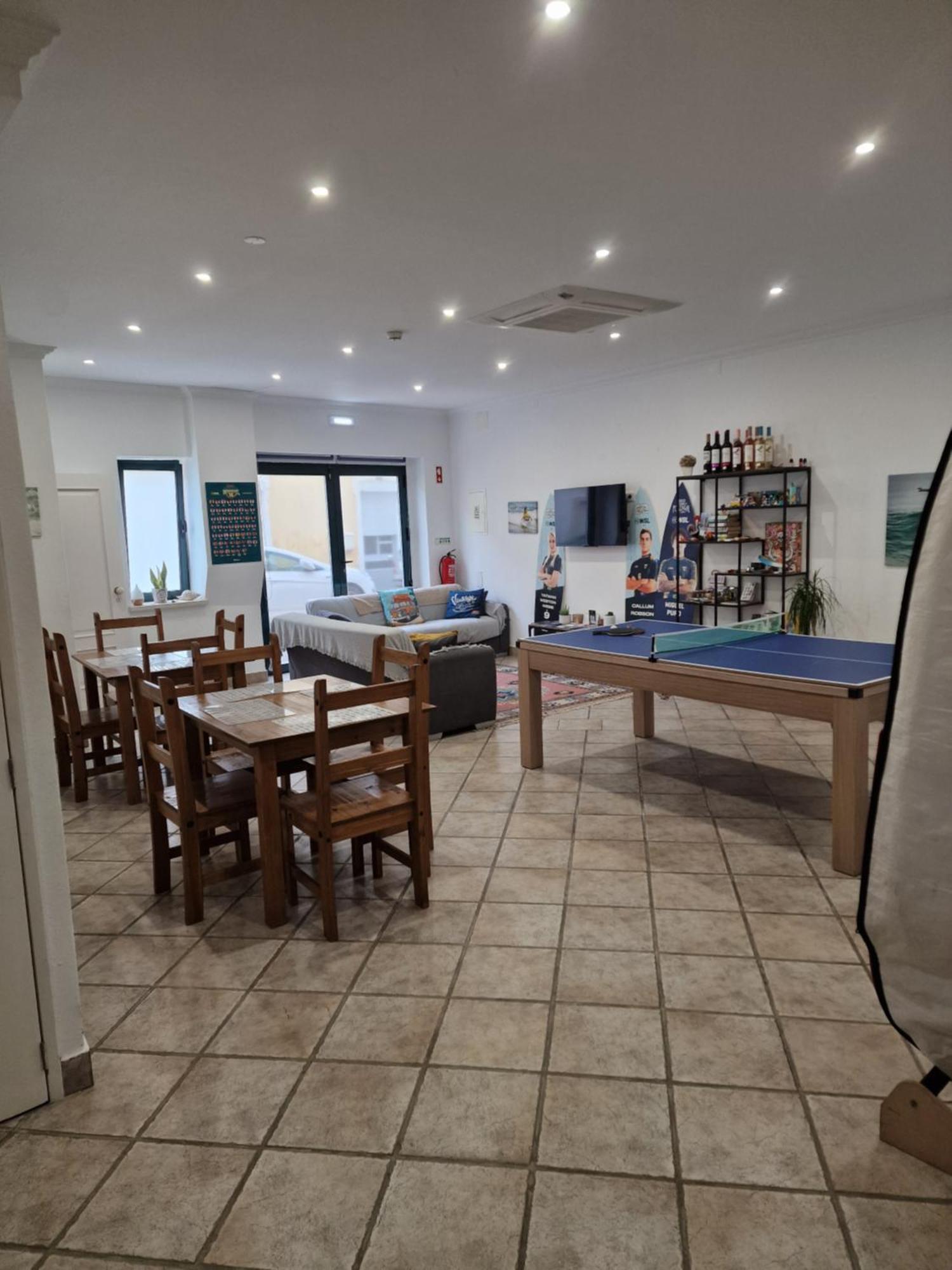 Wolley - Peniche Guesthouse 2 Buitenkant foto
